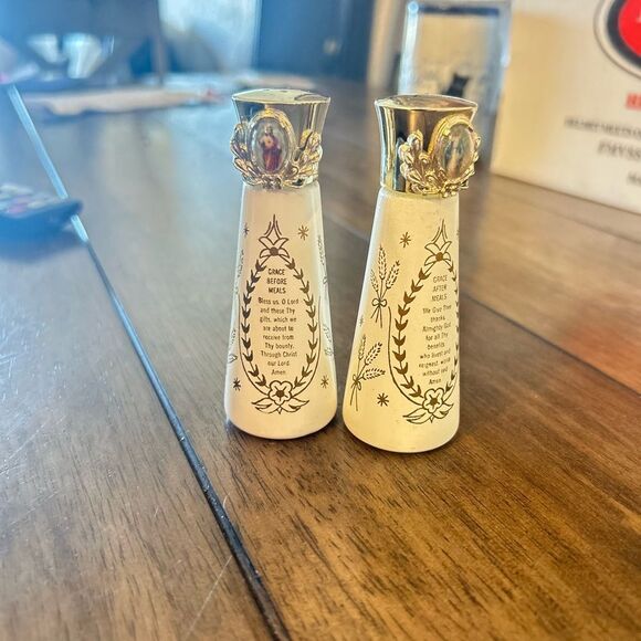Jesus and mother Maria salt and pepper shaker - Picture 1 of 6